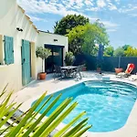 بيت للعطل Le Cocon Gardois, Terrasse & Piscine - Pont Du Gard Saint-Maximin (Gard)