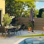 بيت للعطل Le Cocon Gardois, Terrasse & Piscine - Pont Du Gard Saint-Maximin (Gard)