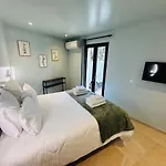 Le Cocon Gardois, Terrasse & Piscine - Pont Du Gard بيت للعطل *