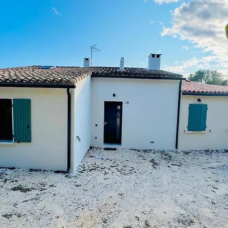 6 Pers - Grande Terrasse & Piscine Privee Holiday home *