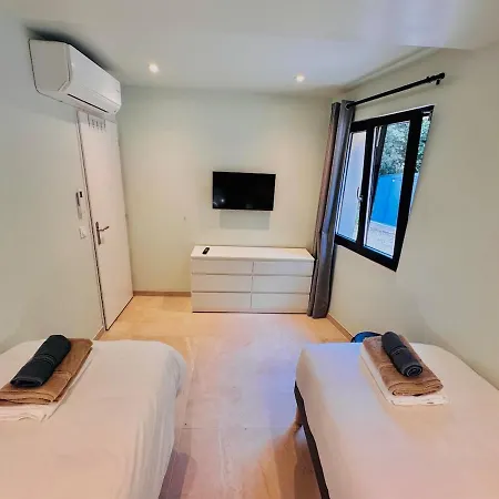 6 Pers - Grande Terrasse & Piscine Privee Holiday home *