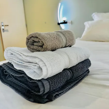 Holiday home 6 Pers - Grande Terrasse & Piscine Privee Saint-Maximin (Gard)