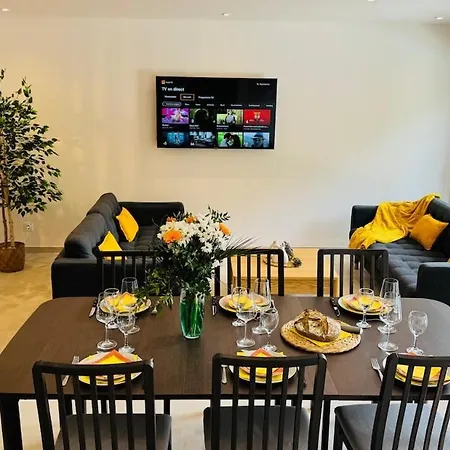 6 Pers - Grande Terrasse & Piscine Privee