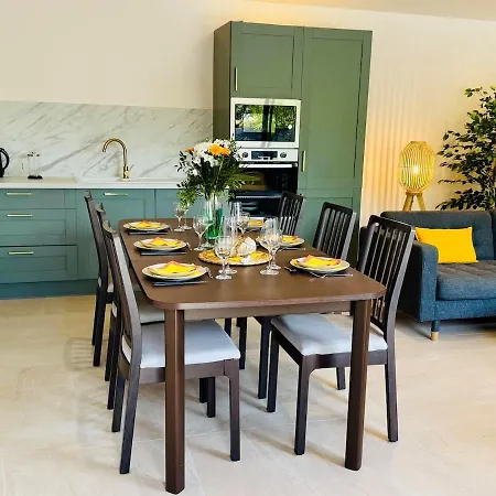 6 Pers - Grande Terrasse & Piscine Privee * Saint-Maximin (Gard)