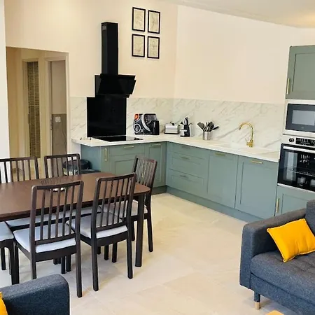 6 Pers - Grande Terrasse & Piscine Privee * Saint-Maximin (Gard)