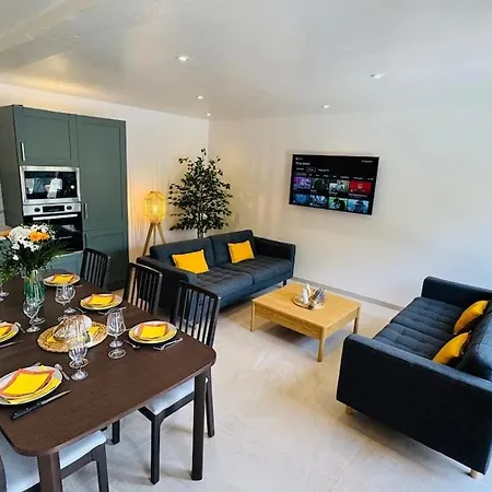 Holiday home 6 Pers - Grande Terrasse & Piscine Privee