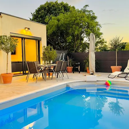 Le Cocon Gardois, Terrasse & Piscine - Pont Du Gard * Saint-Maximin (Gard)