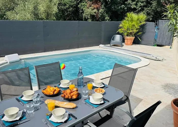 6 Pers - Grande Terrasse & Piscine Privee *